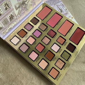 Too Faced Christmas in London Eyeshadow & Blush Palette Set BNIB